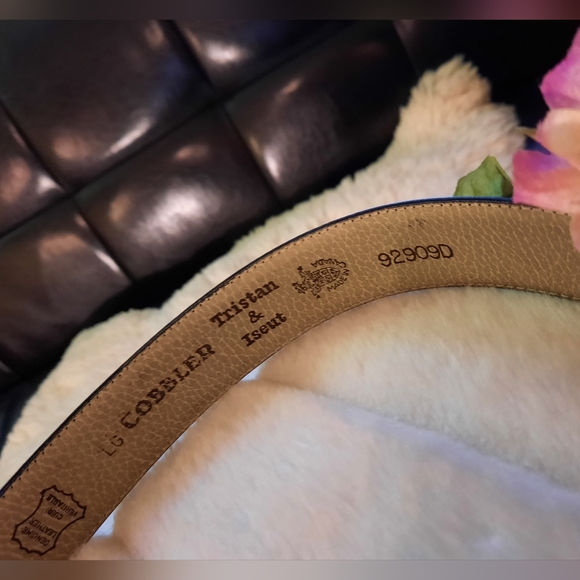 TRISTAN & ISEUT Deep Brown Leather Belt - Picture 5 of 7